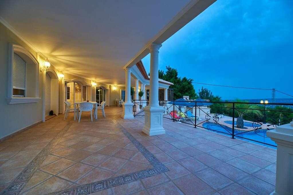 Villa De Lujo En Jávea